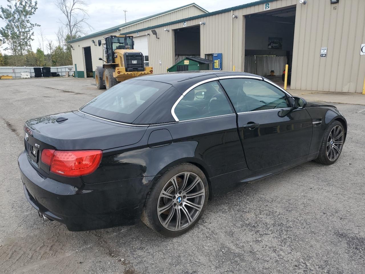 2011 BMW M3 - Фото 3