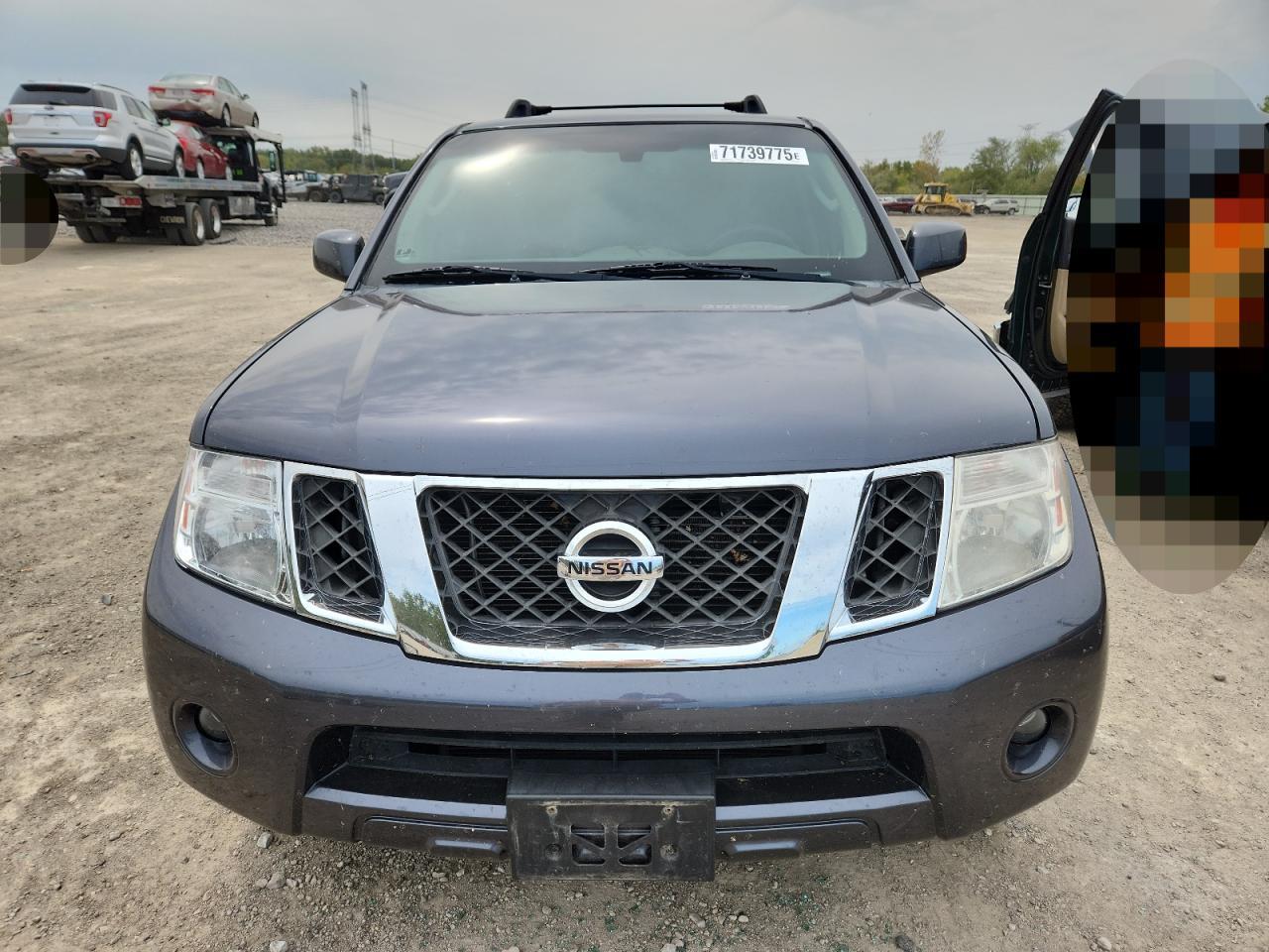 2012 Nissan Pathfinder S - Image 5