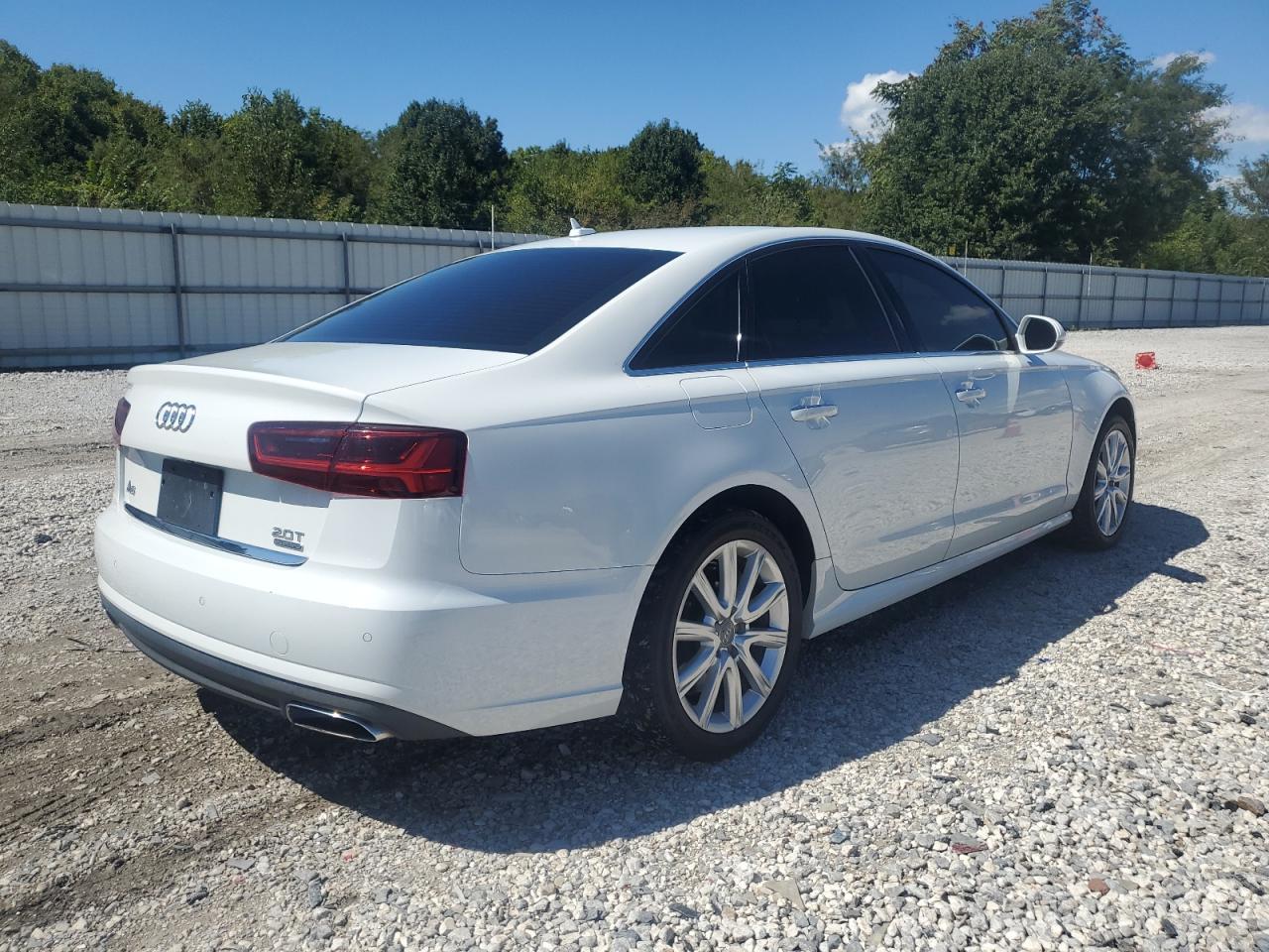2016 Audi A6 Premium Plus - Image 3