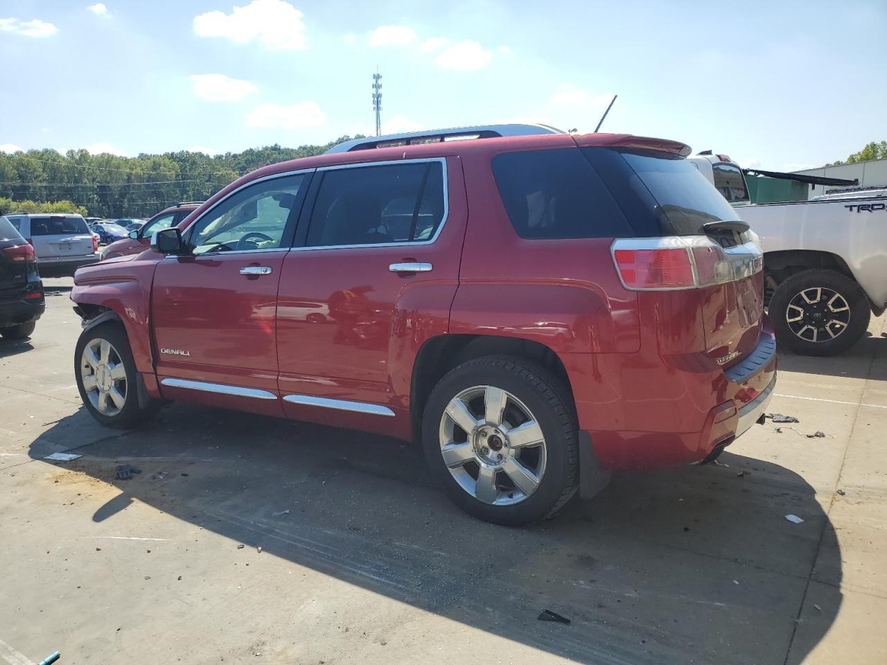 2015 GMC Terrain Denali - Image 2