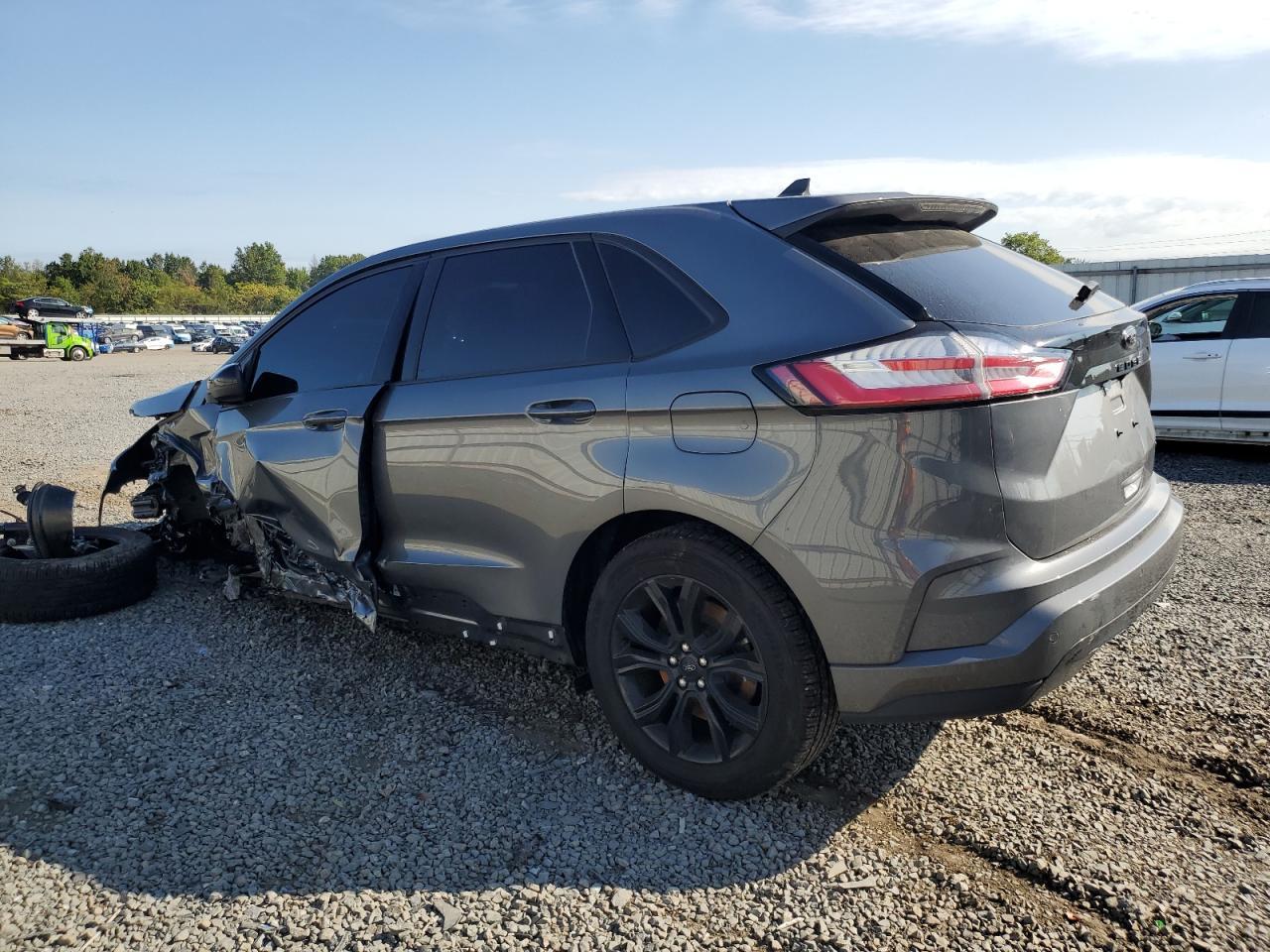 2024 Ford Edge Se - Фото 2