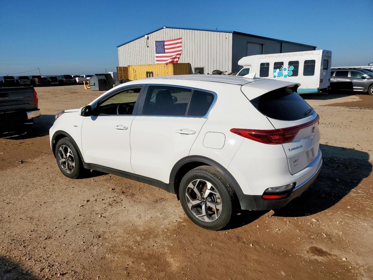 2020 Kia Sportage Lx - Фото 2