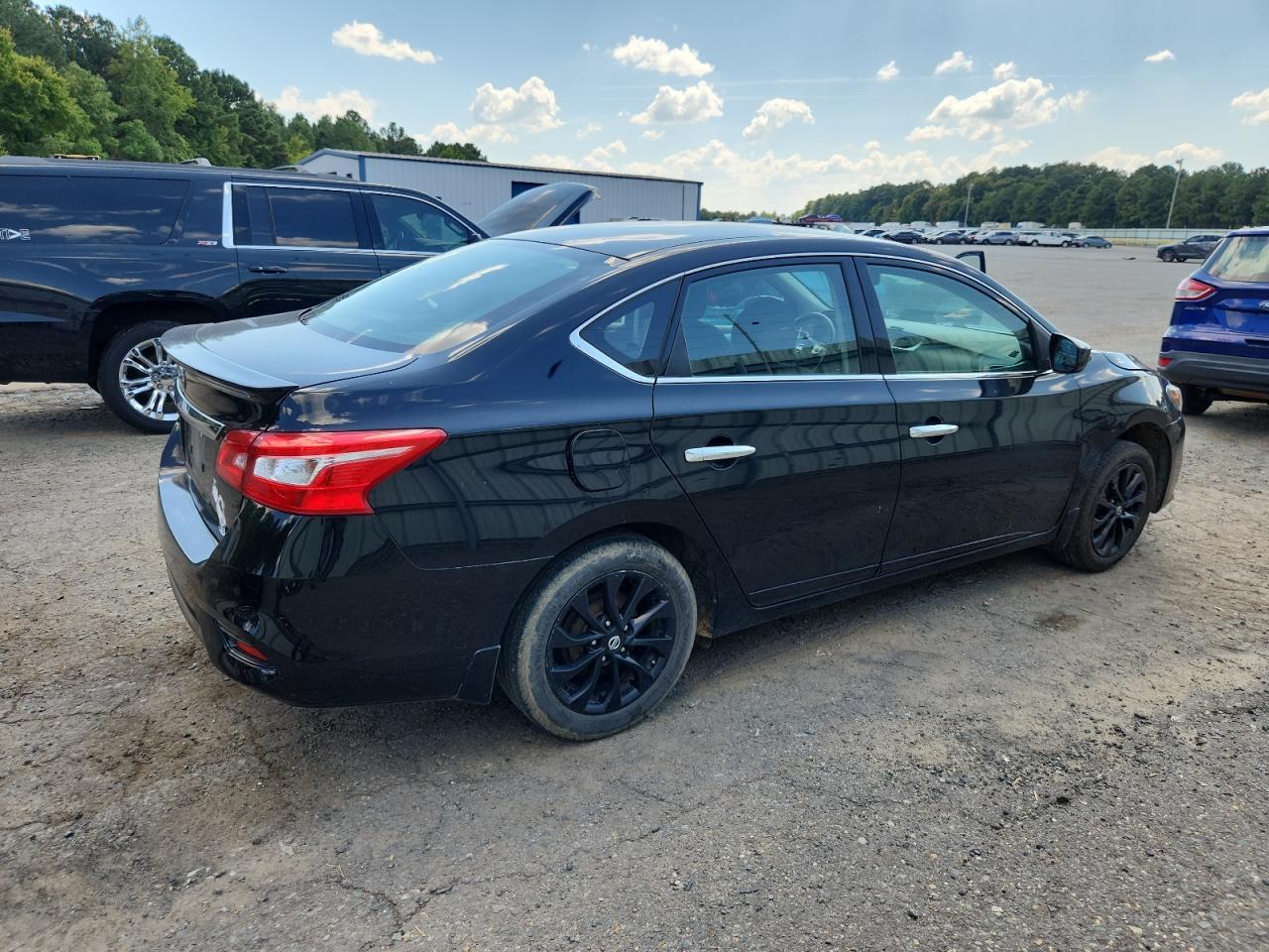 2018 Nissan Sentra S - Фото 3