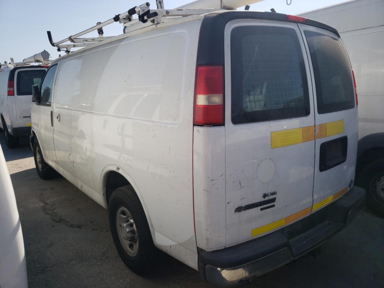 2014 Chevrolet Express G2500 Cargo Van - Pri Fleet - Image 2