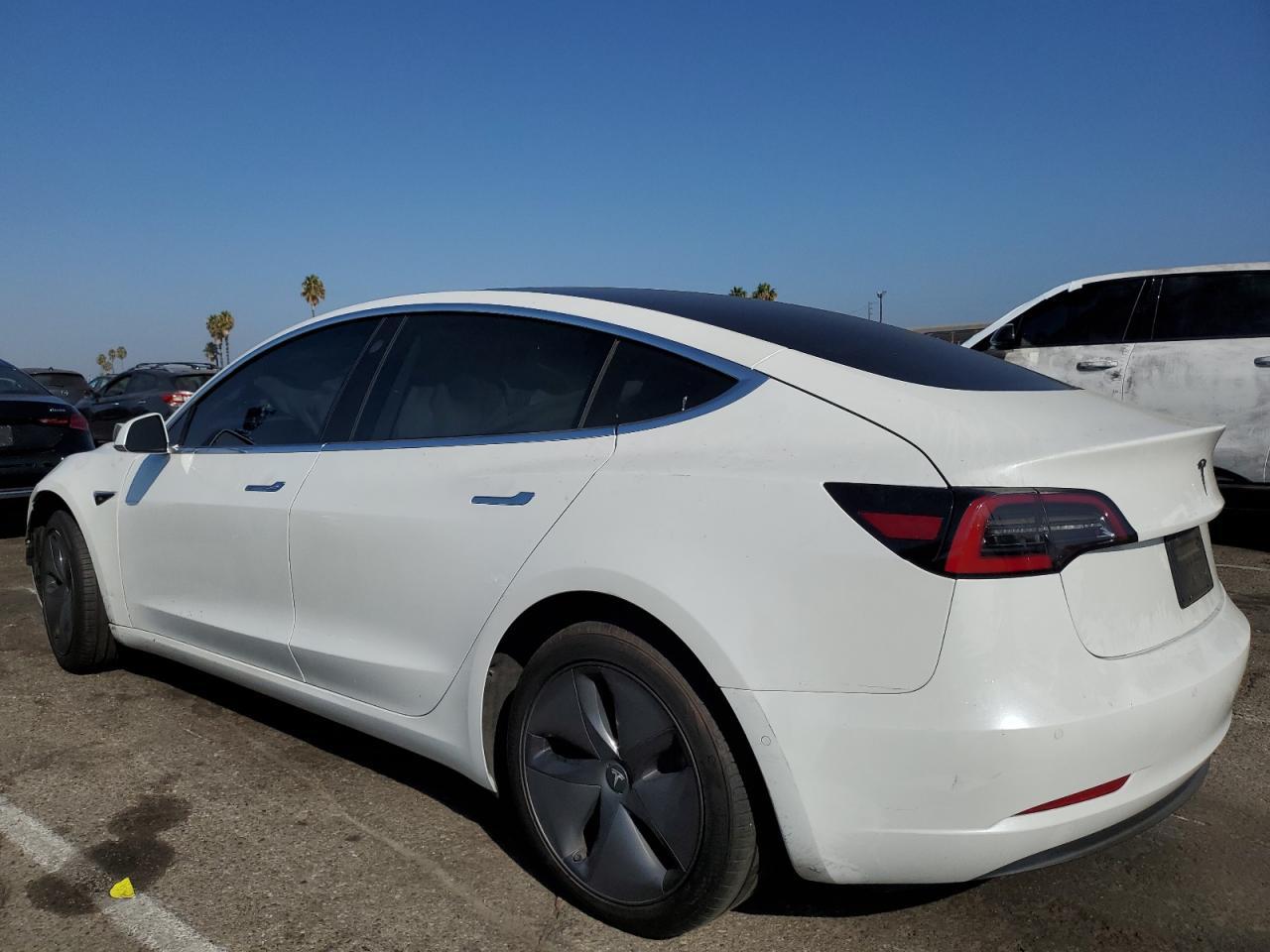 2020 Tesla Model 3 - Image 2