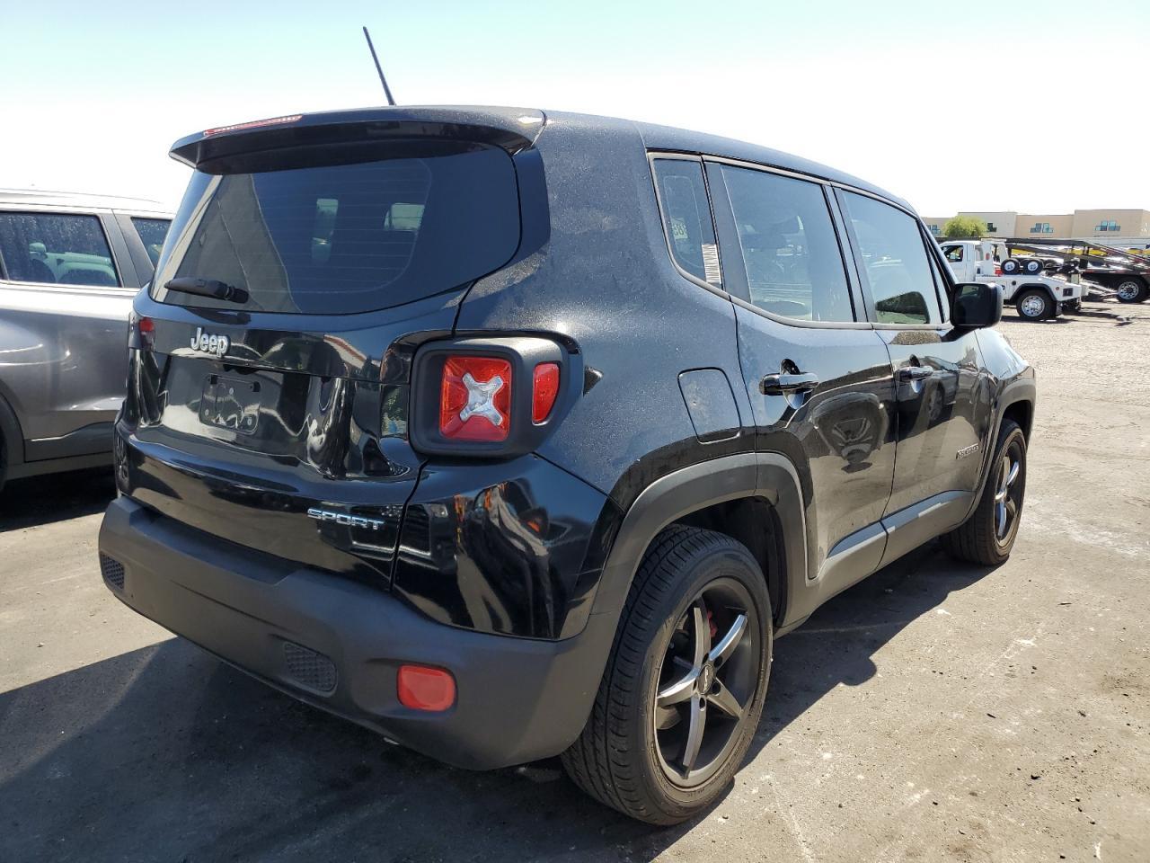 2016 Jeep Renegade Sport - Фото 3