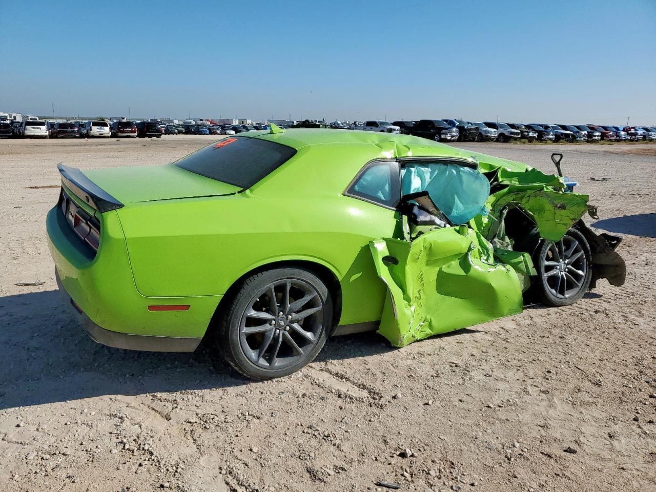 2023 Dodge Challenger Sxt - Image 3
