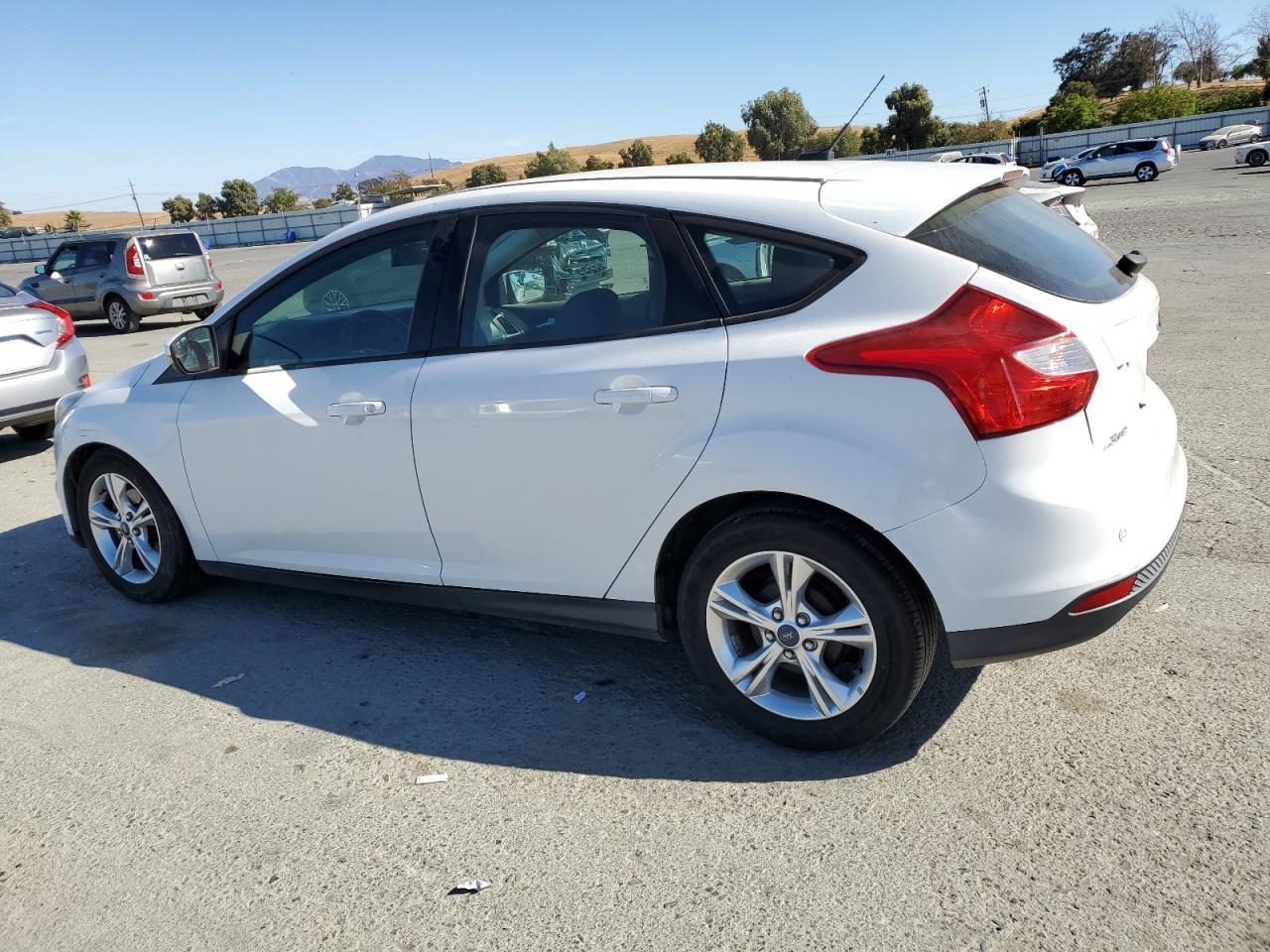 2014 Ford Focus Se - Image 2