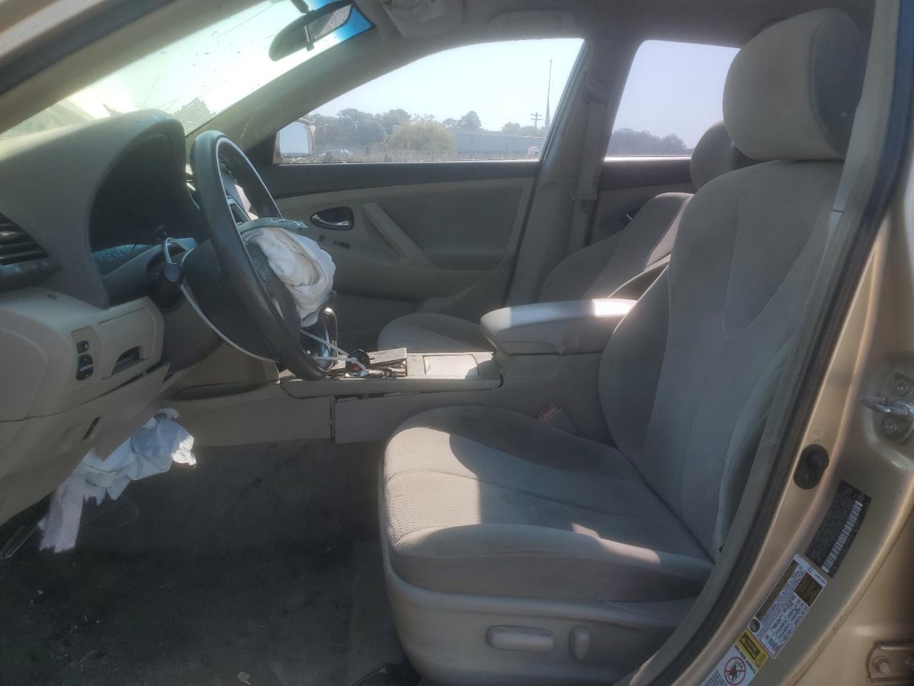 2010 Toyota Camry Base - Image 7