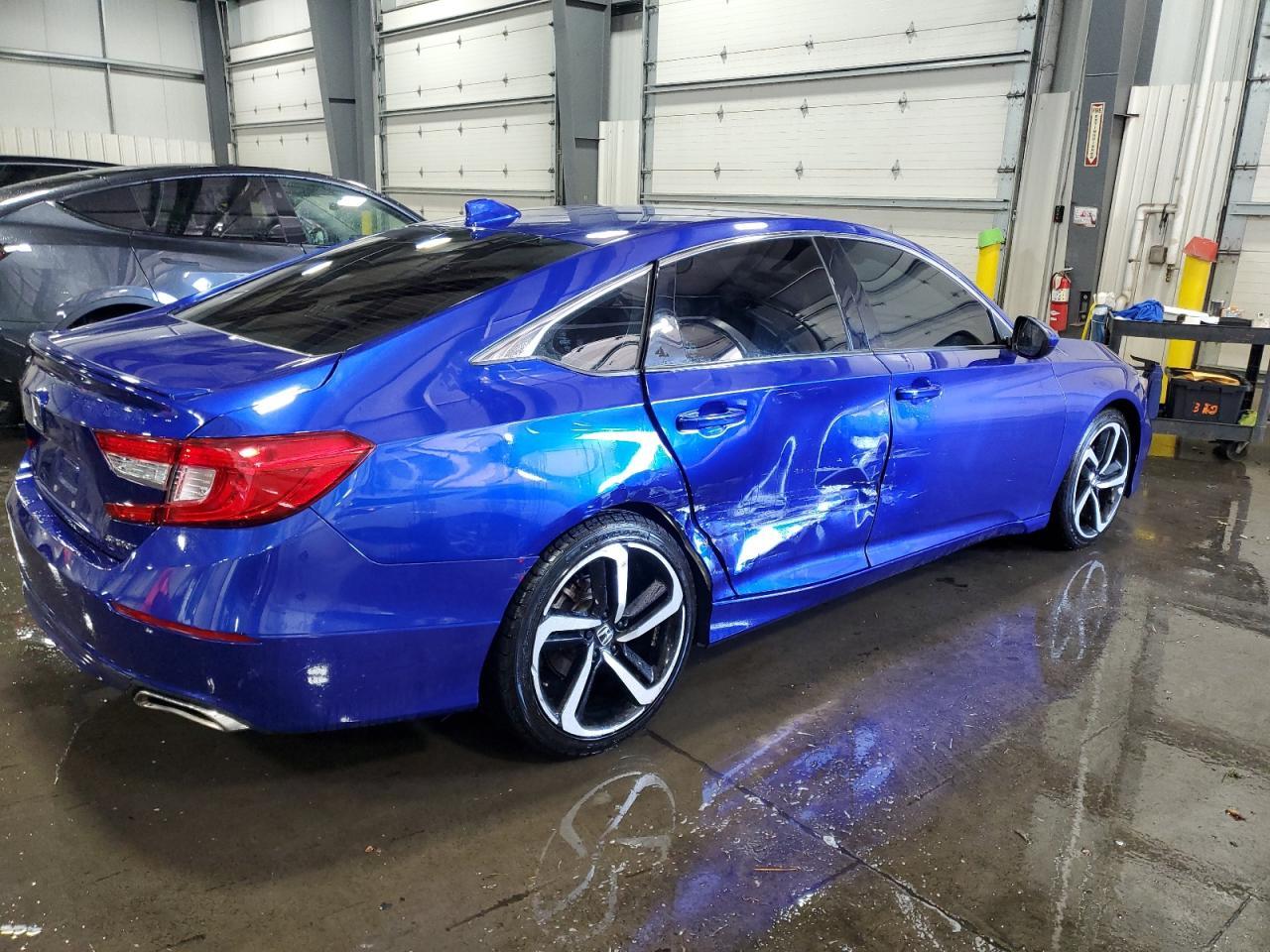 2019 Honda Accord Sport - Image 3