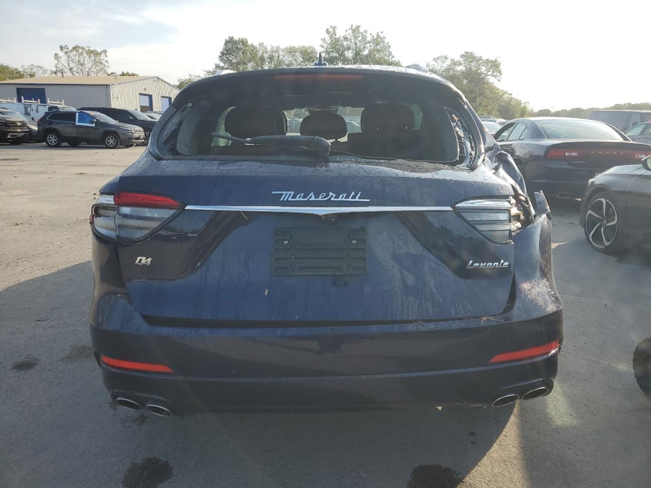 2021 Maserati Levante - Фото 6