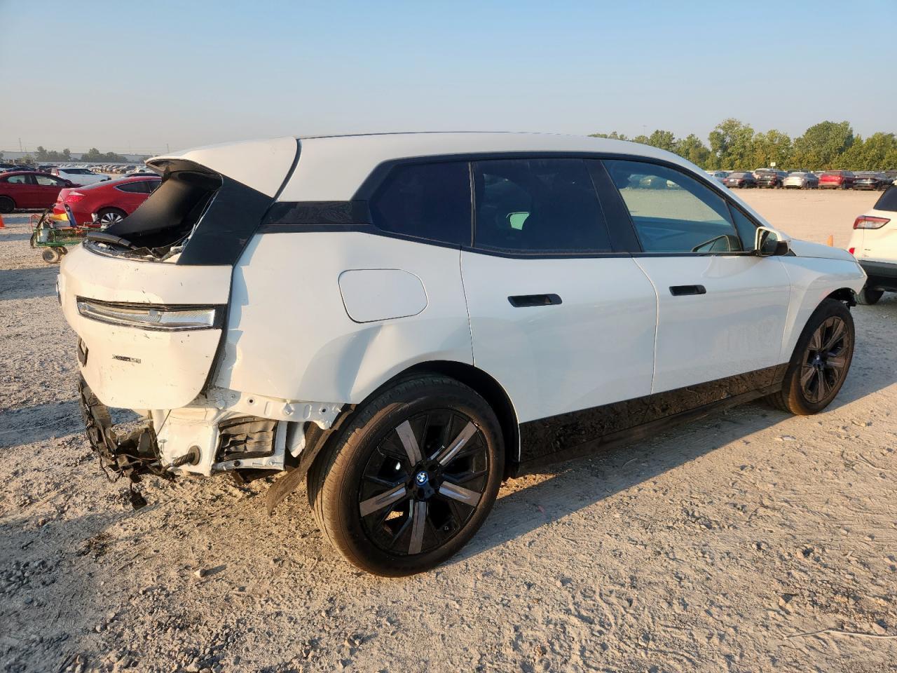 2025 BMW Ix xDrive50 - Image 3