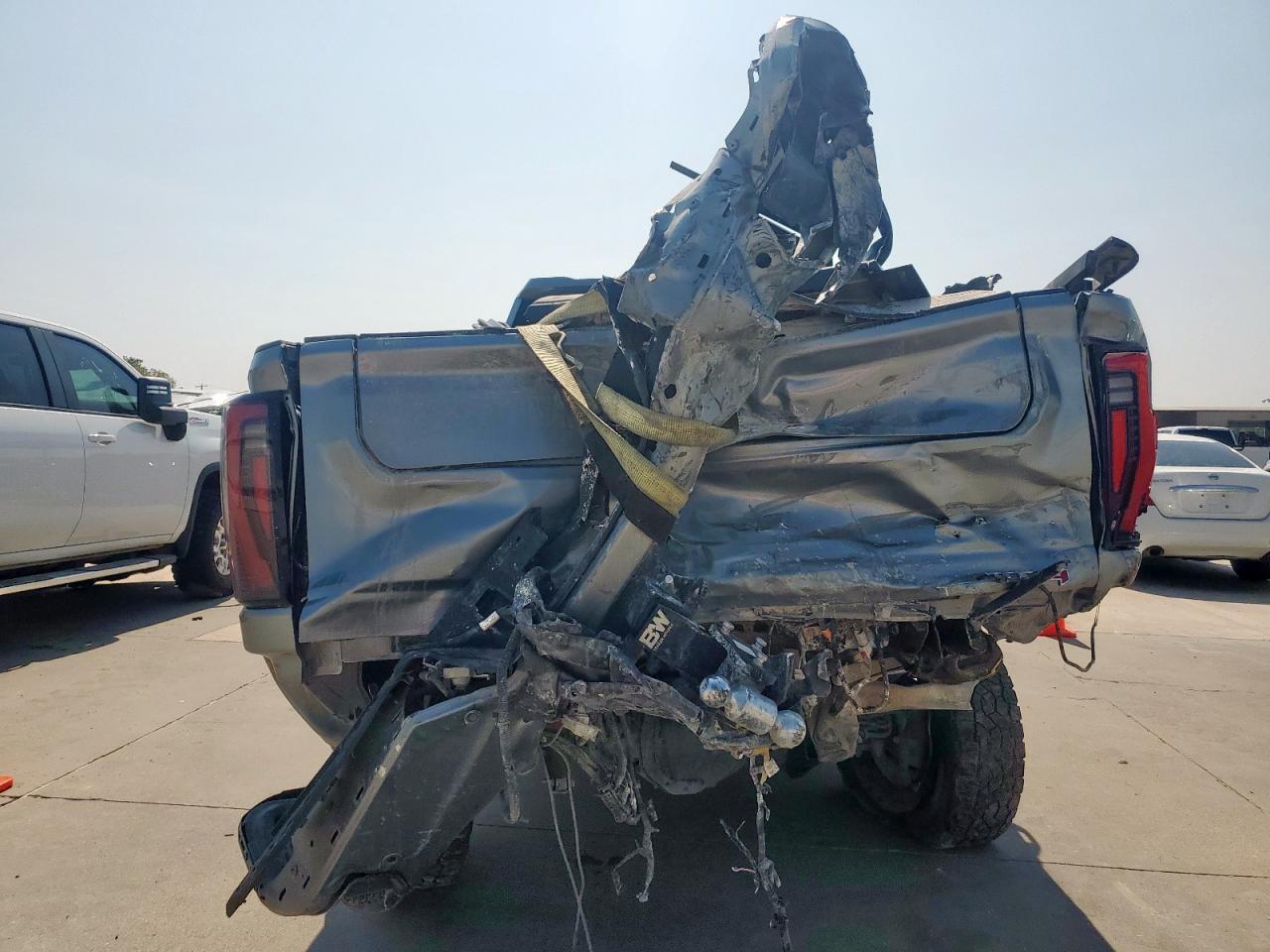 2024 GMC Sierra K2500 At4 - Фото 6