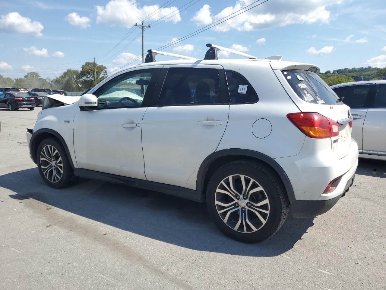 2018 Mitsubishi Outlander Sport Es - Image 2