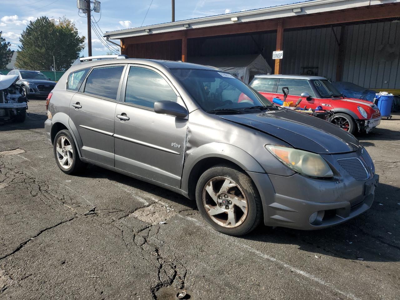 2005 Pontiac Vibe - Image 4