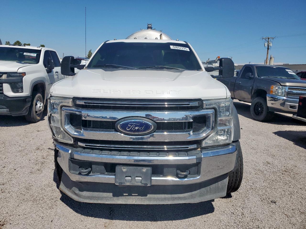 2021 Ford F550 Super Duty - Фото 5