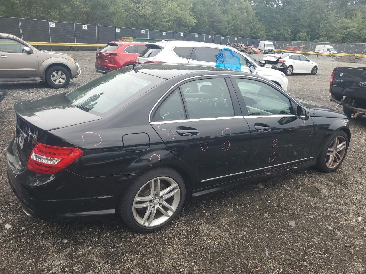 2014 Mercedes-Benz C 300 4Matic - Фото 3