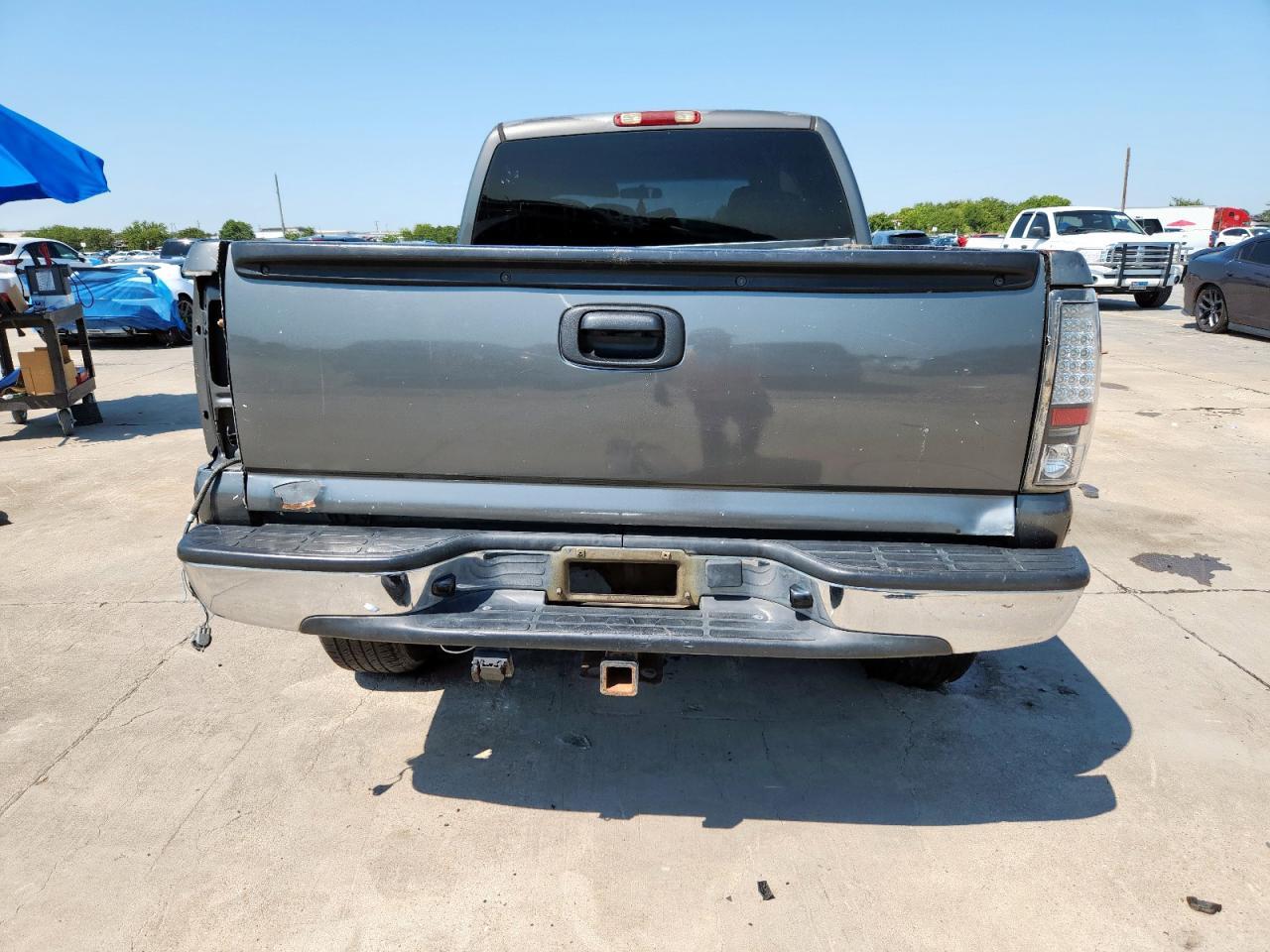 2000 Chevrolet Silverado C1500 - Image 6