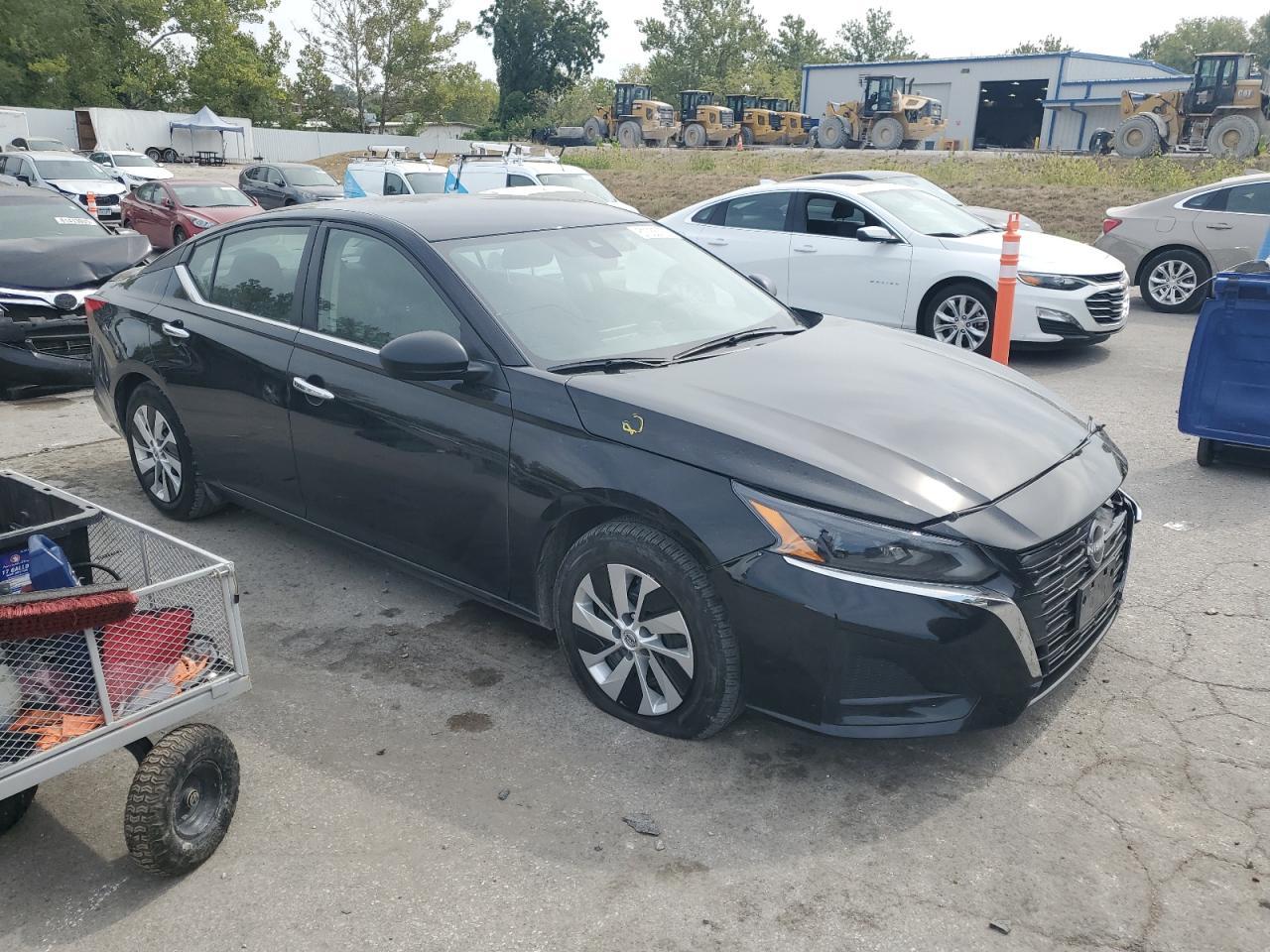 2024 Nissan Altima S - Фото 4