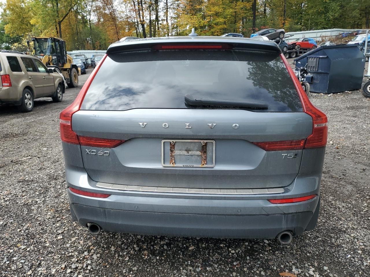 2018 Volvo Xc60 T5 Momentum - Фото 6