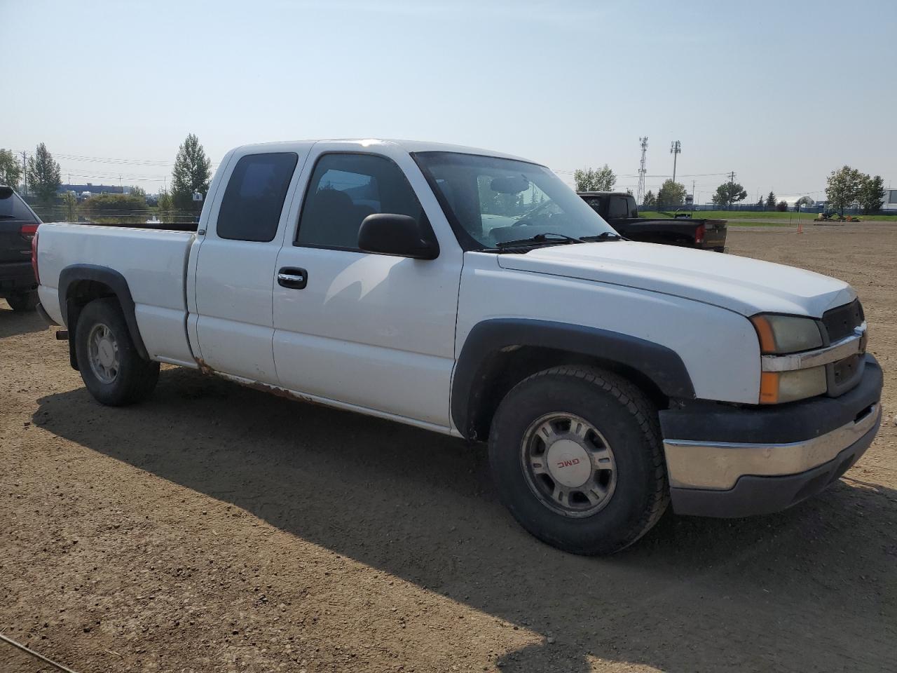2004 Chevrolet Silverado C1500 - Image 4