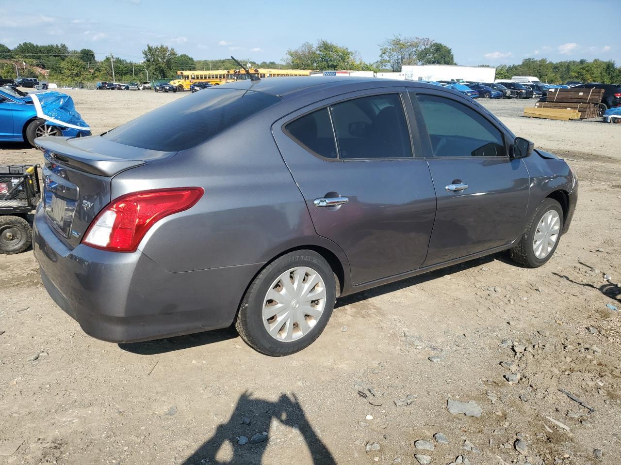 2016 Nissan Versa S - Image 5