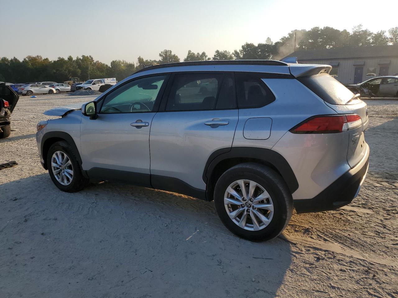 2023 Toyota Corolla Cross Le - Фото 2