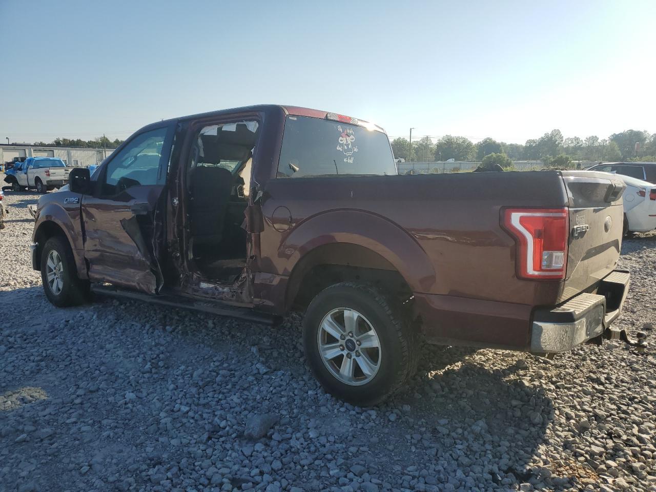 2016 Ford F150 Supercrew - Фото 2