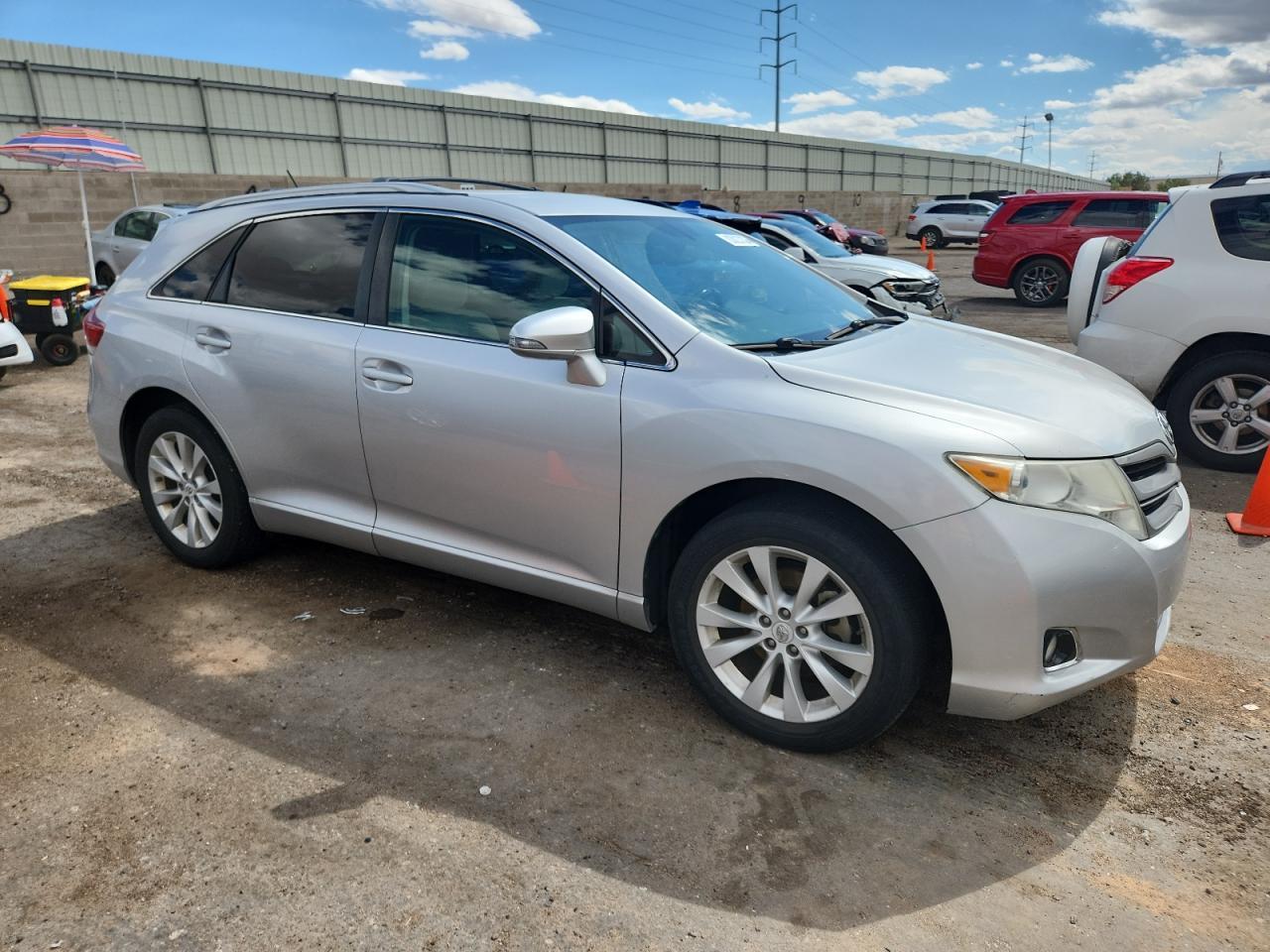 2013 Toyota Venza Le - Image 4