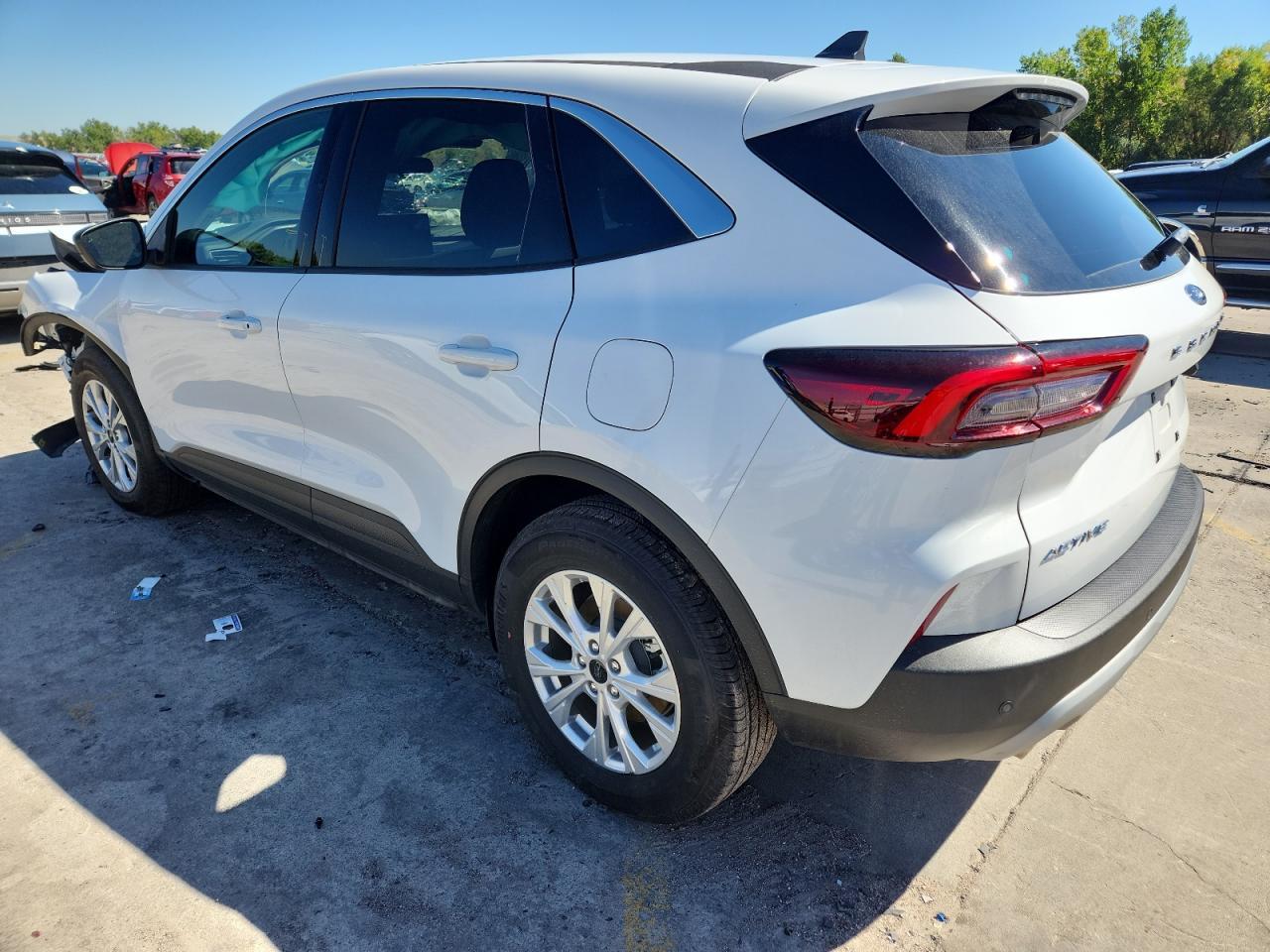 2023 Ford Escape Active - Фото 2