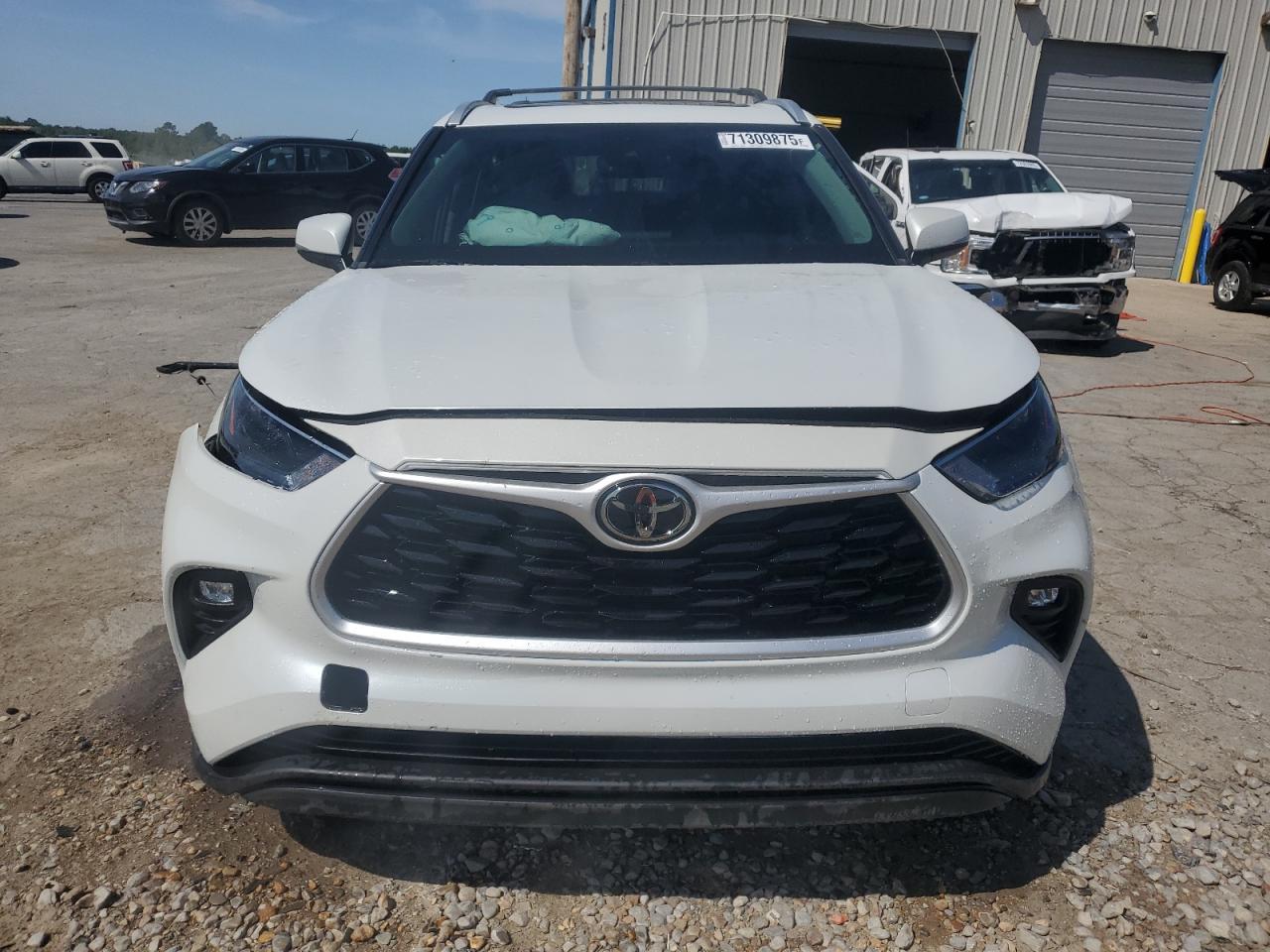 2022 Toyota Highlander Xle - Image 5