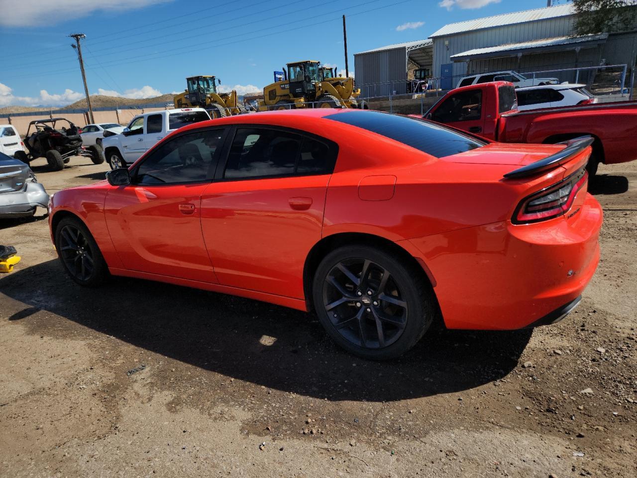 2022 Dodge Charger Sxt - Фото 2