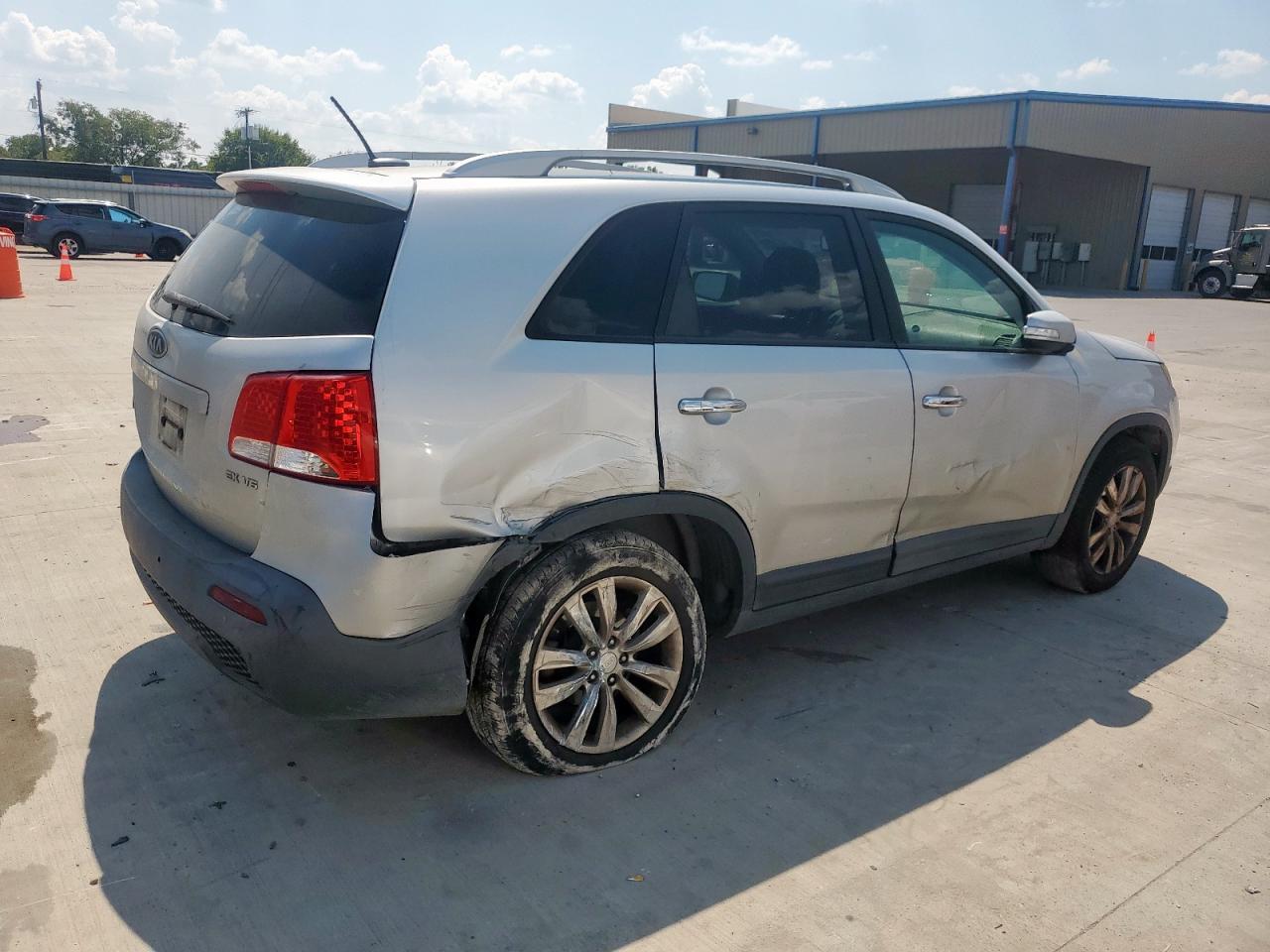 2011 Kia Sorento Ex - Image 3