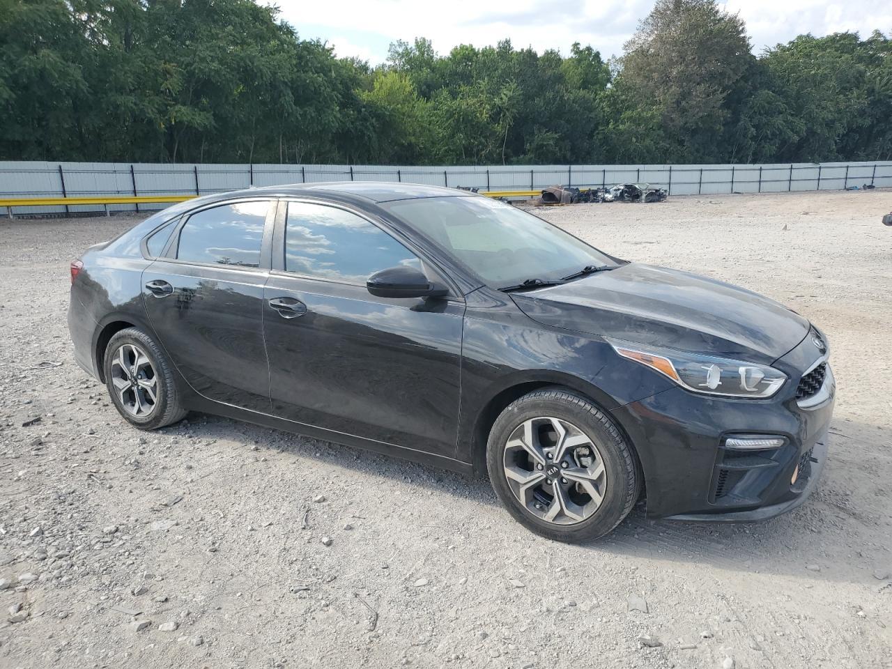 2019 Kia Forte Lxs - Фото 4