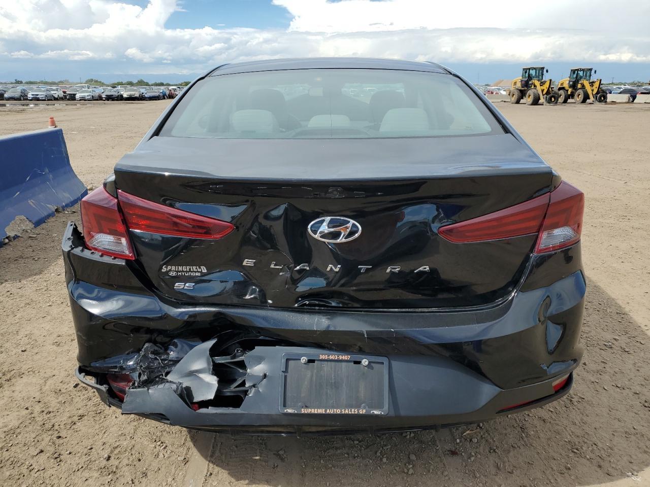 2020 Hyundai Elantra Se - Фото 6