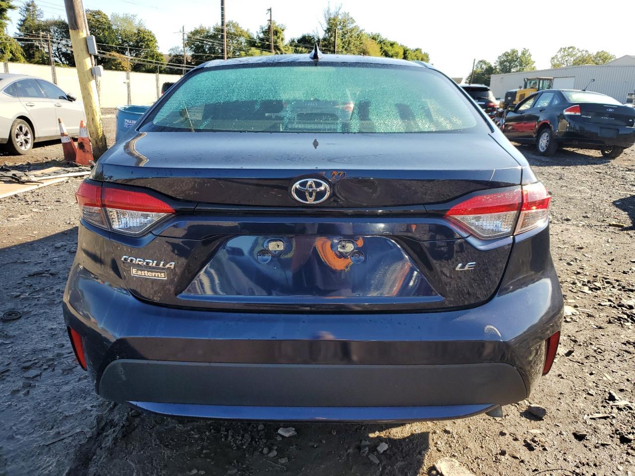 2021 Toyota Corolla Le - Image 6