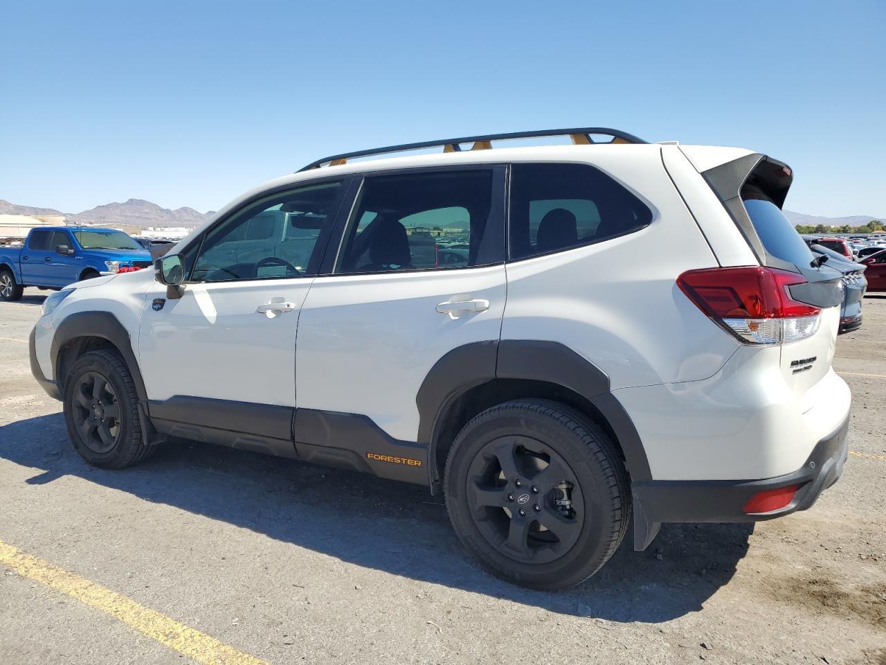 2022 Subaru Forester Wilderness - Фото 2