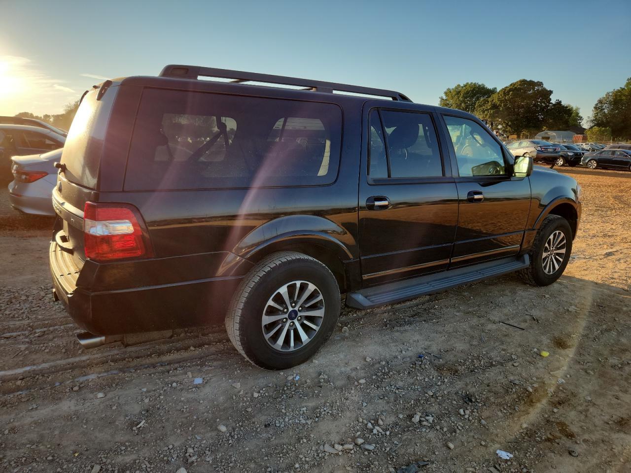 2017 Ford Expedition El Xlt - Фото 3