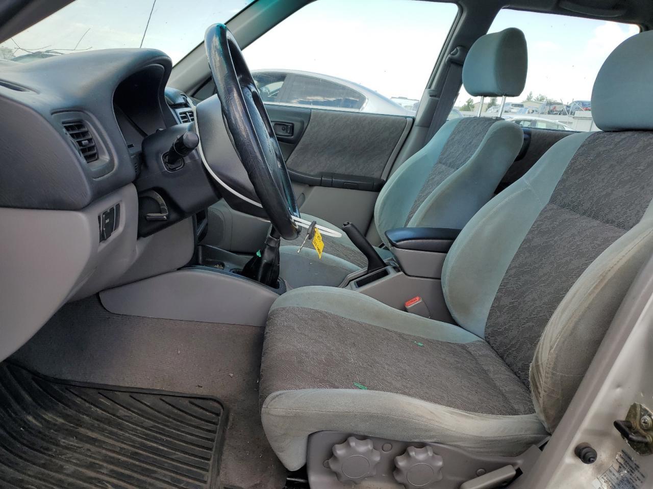 2000 Subaru Forester L - Image 7