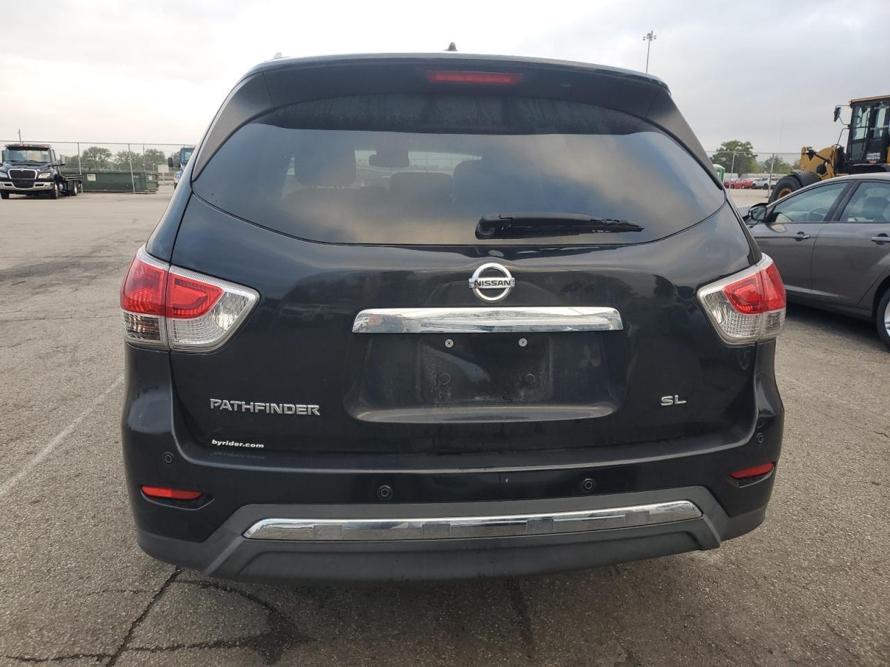 2014 Nissan Pathfinder S - Фото 6