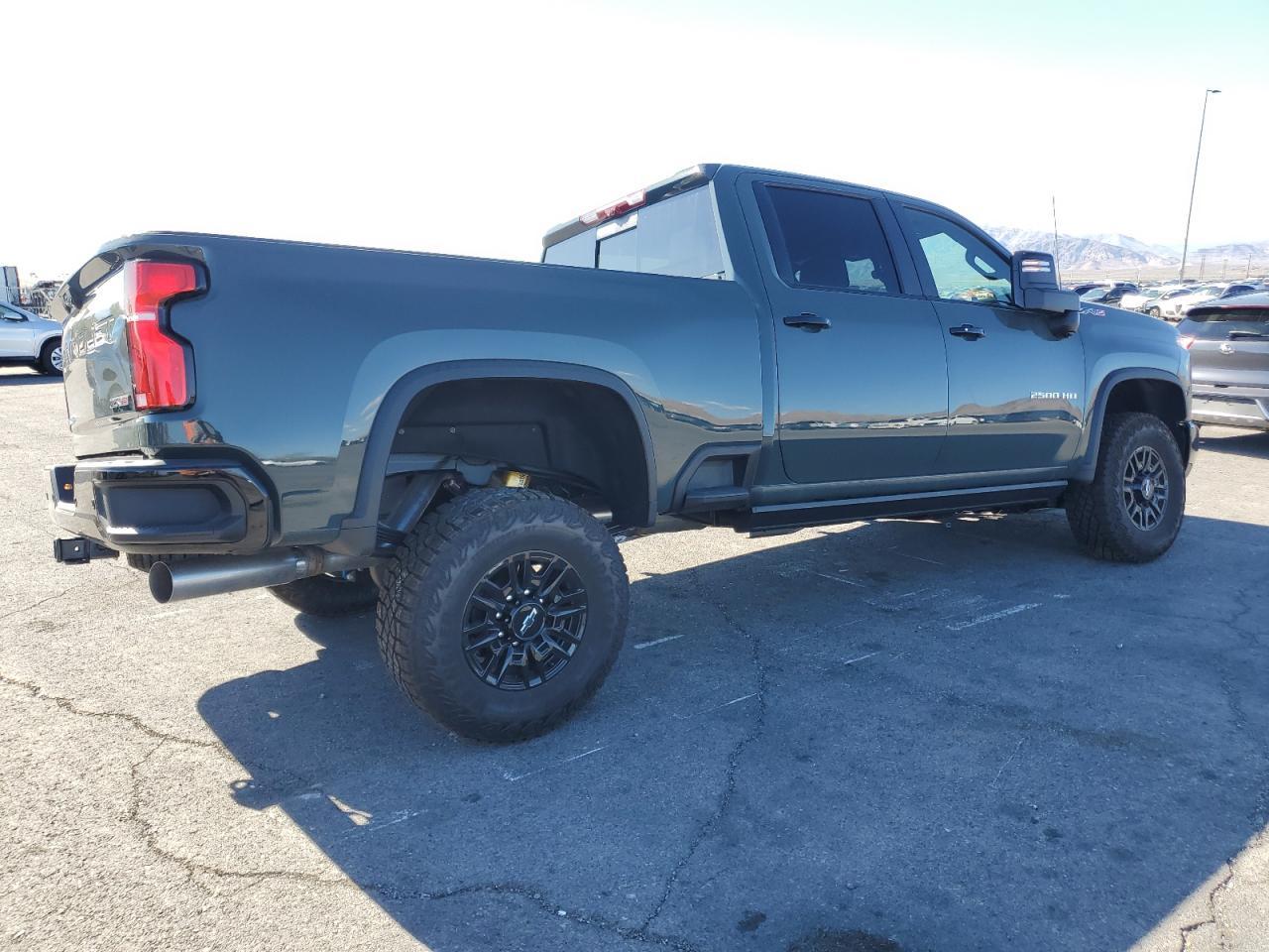 2025 Chevrolet Silverado K2500 Zr2 - Фото 3