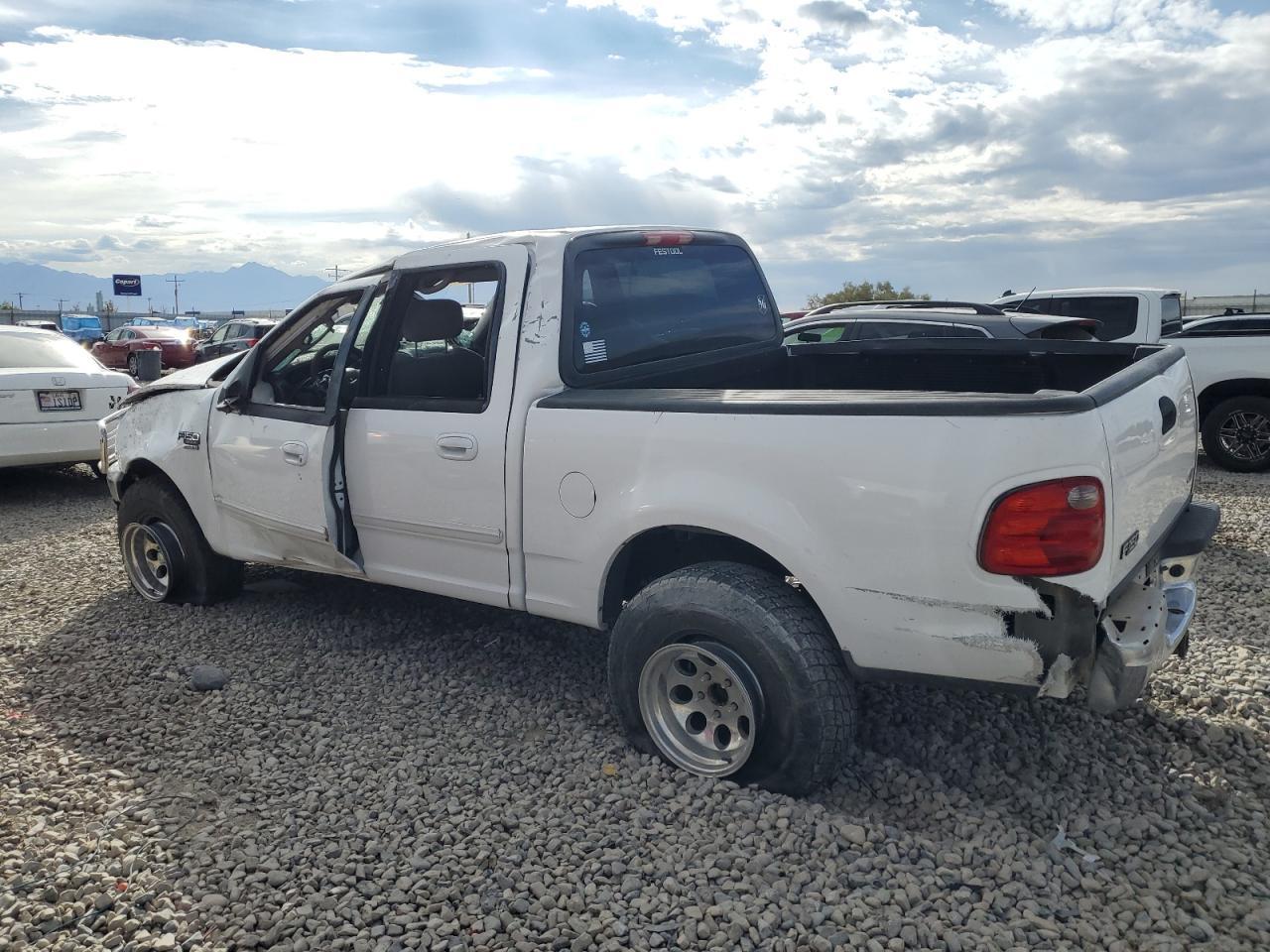 2003 Ford F150 Supercrew - Image 2