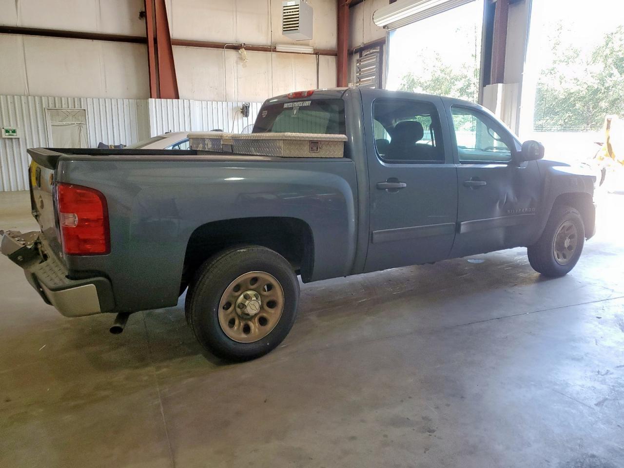 2013 Chevrolet Silverado C1500 Ls - Image 3