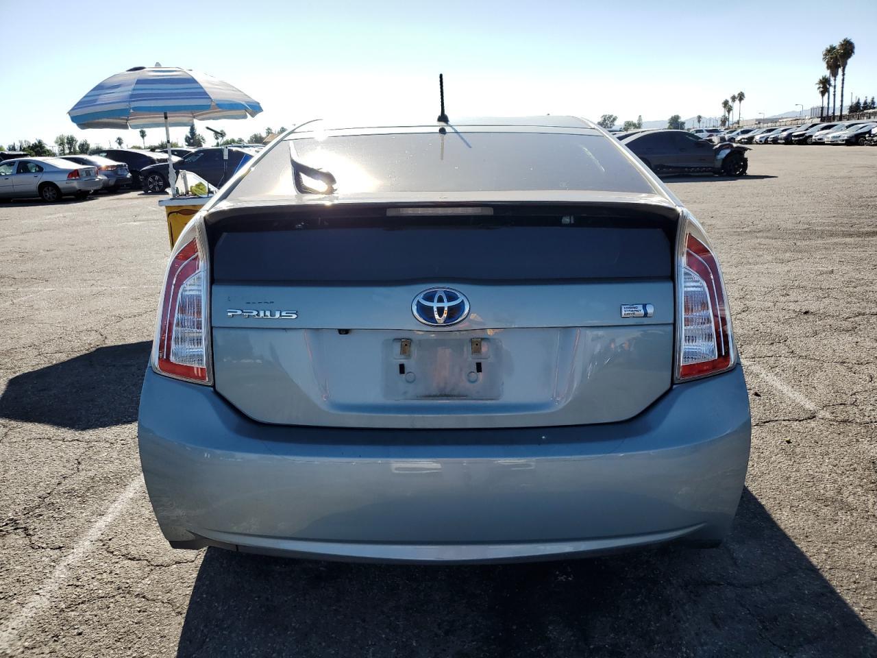 2015 Toyota Prius - Фото 6