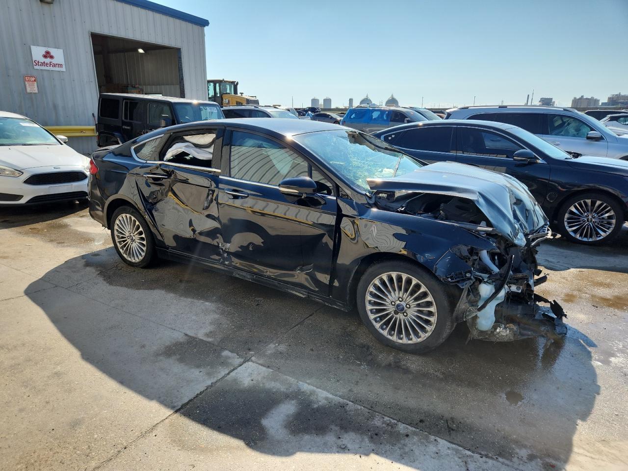 2016 Ford Fusion Titanium - Image 4
