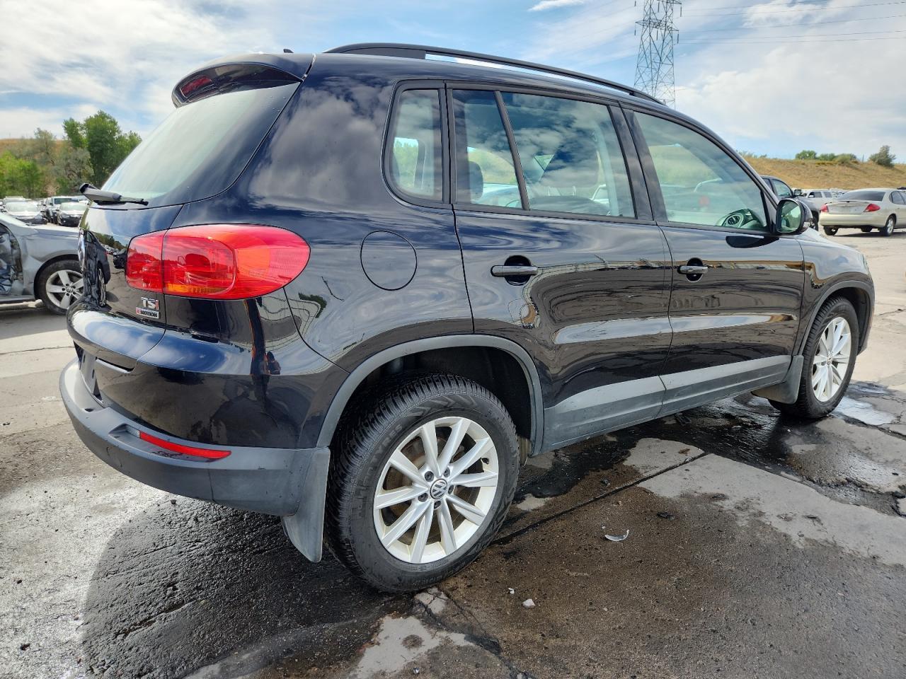 2017 Volkswagen Tiguan S - Image 3