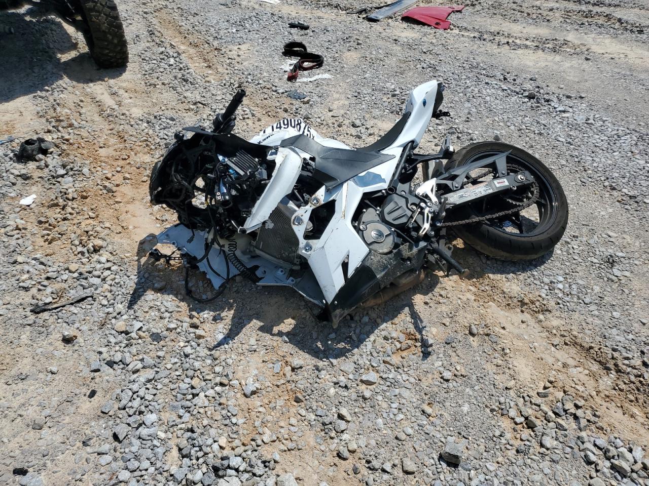 2020 Kawasaki Ex400 - Фото 3