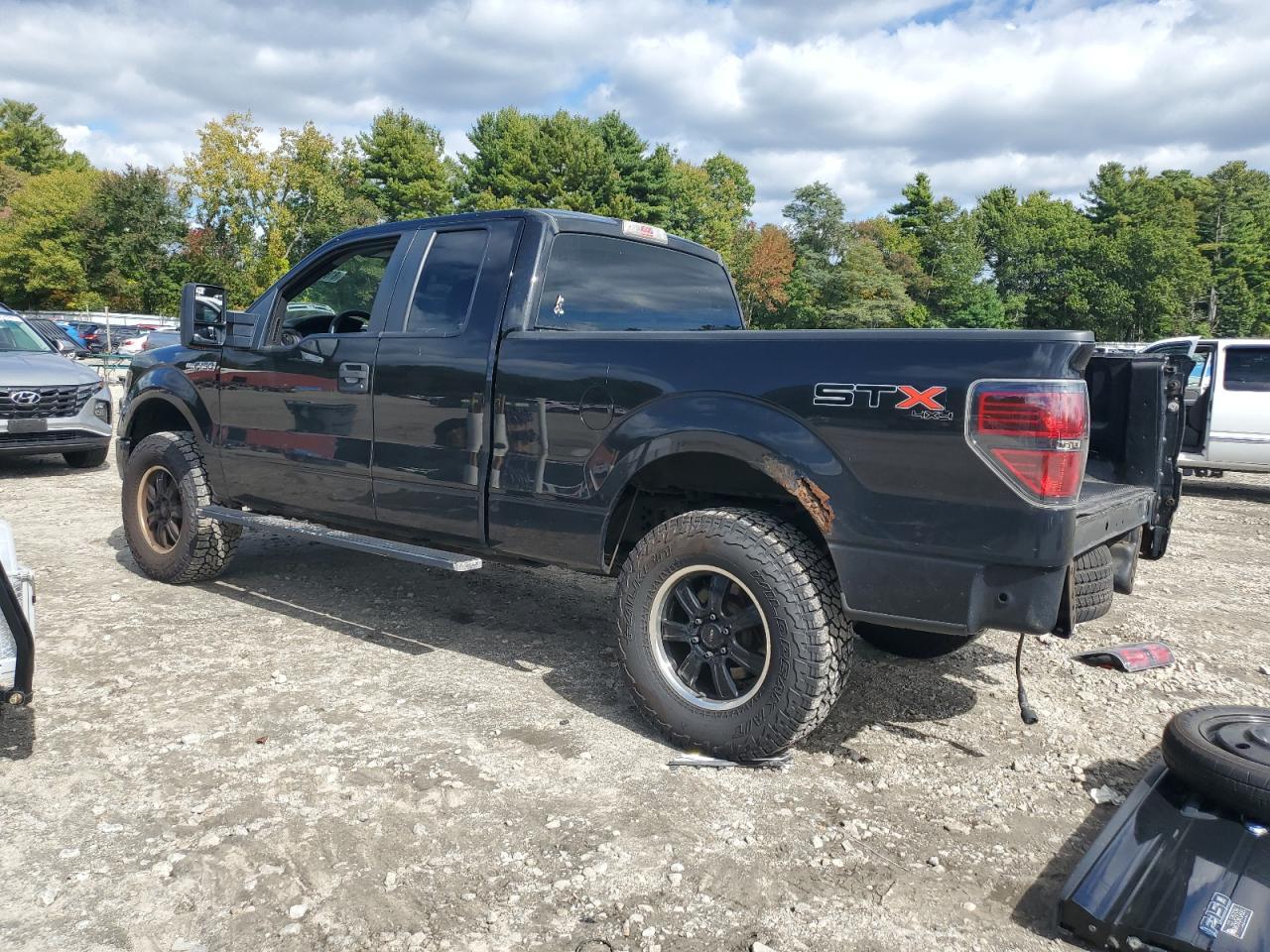 2013 Ford F150 Super Cab - Image 2
