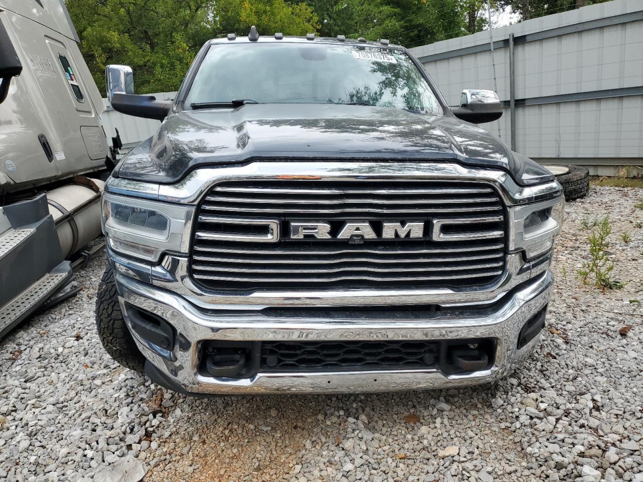 2019 Ram 3500 Laramie - Image 5