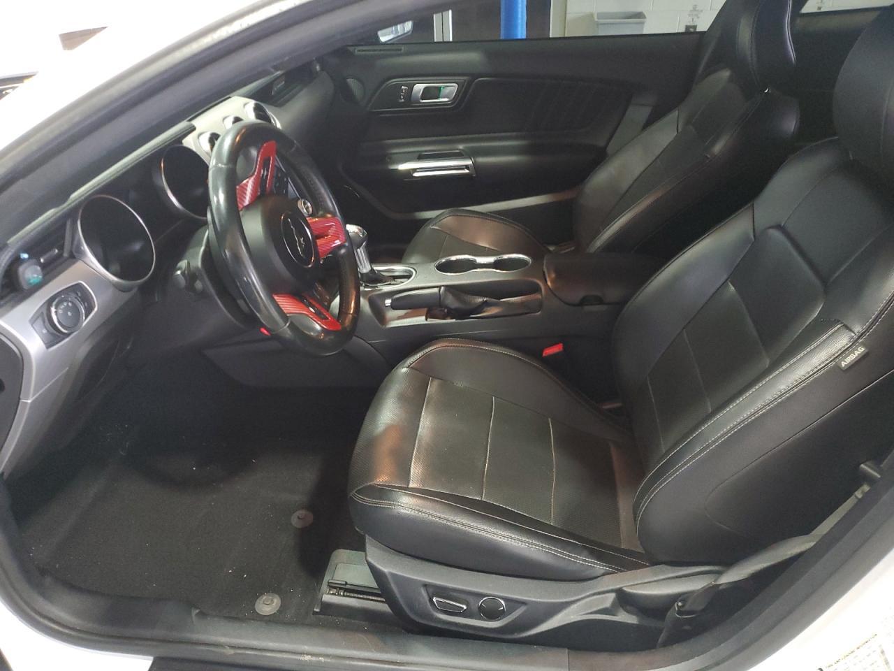 2019 Ford Mustang - Фото 7